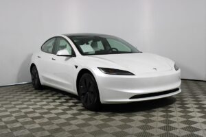 Tesla Model 3 Stander Range Plus 2025