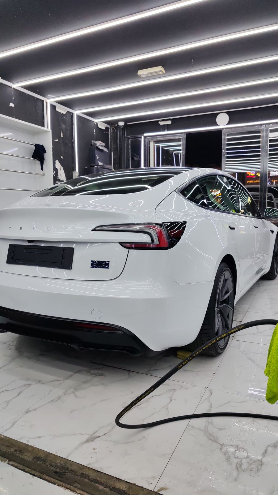 
								Tesla Model 3 Performance AWD 2025 full									