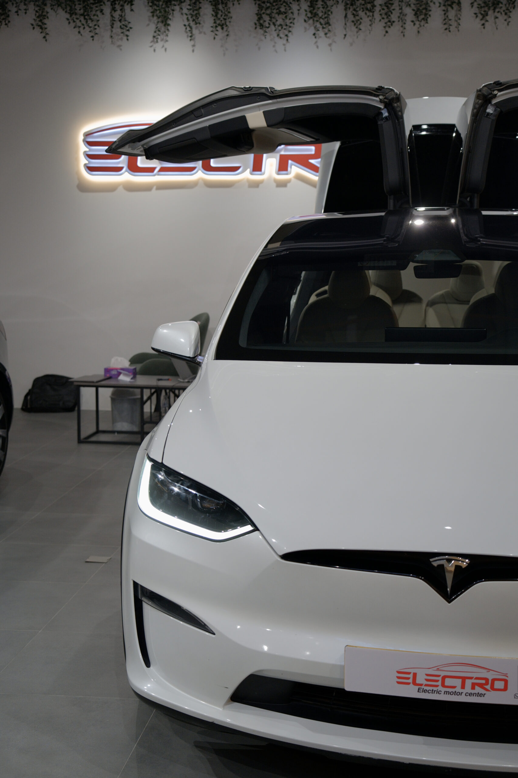 
								Tesla Model X Plaid 2023 full									