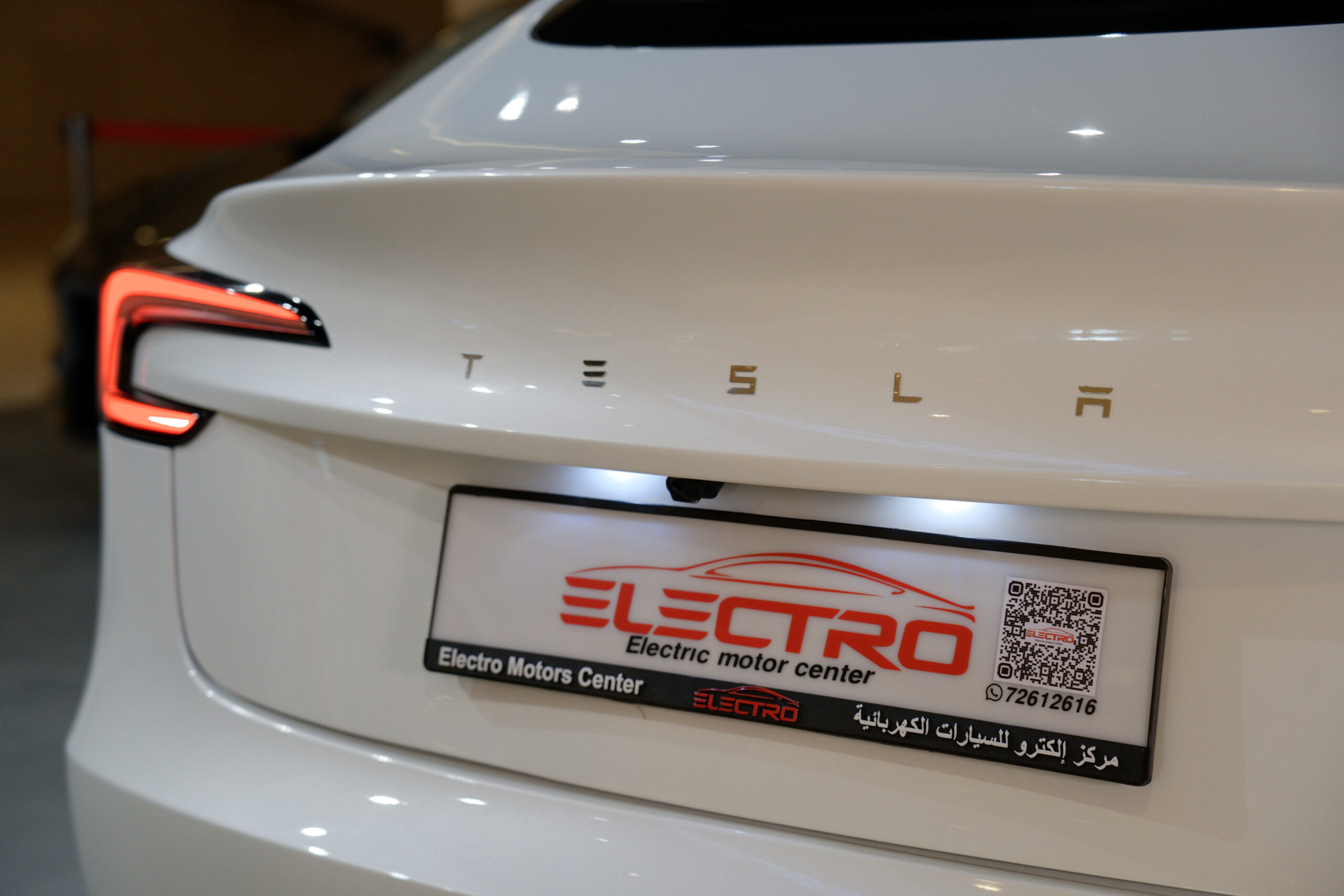 
								Tesla Model 3 2024 Standard Range Plus full									