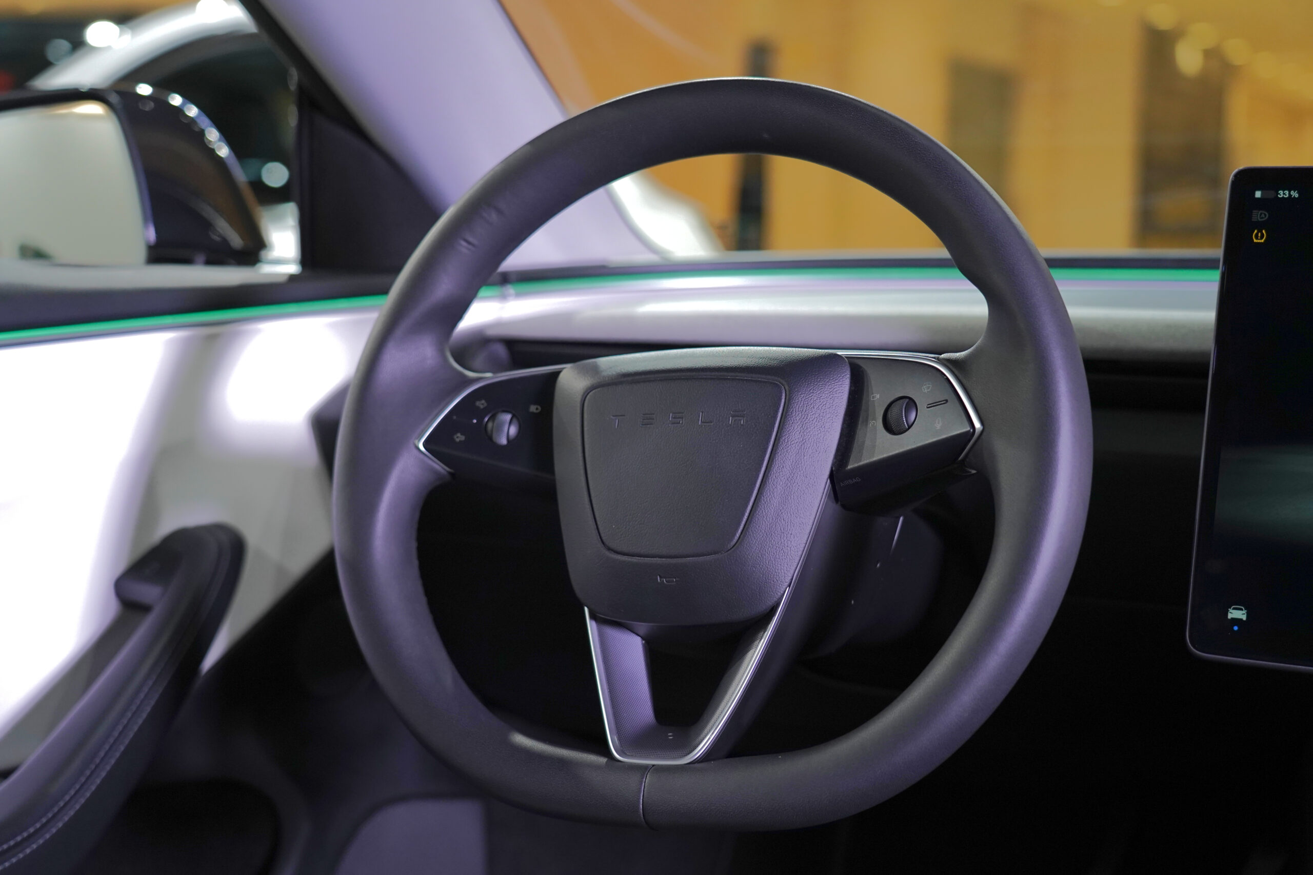 
										Tesla Model 3 2024 Long Range full									