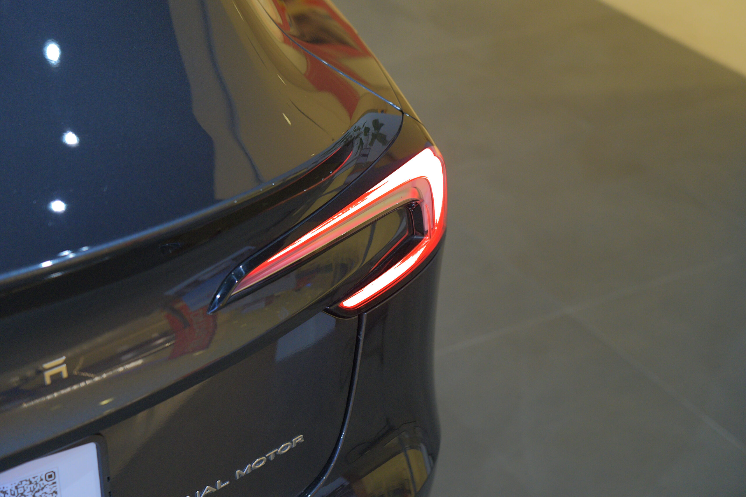 
								Tesla Model 3 Long Range AWD 2025 full									