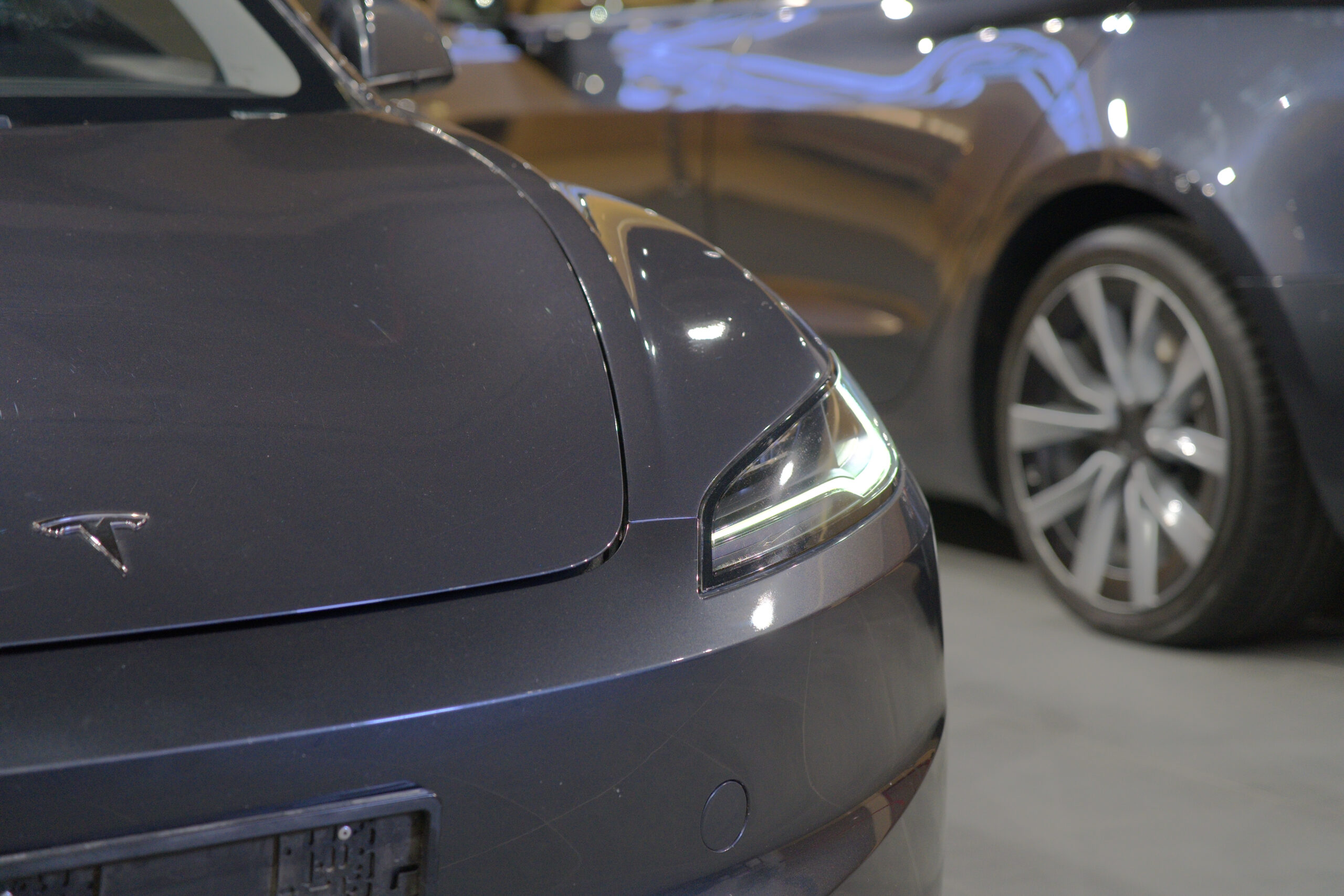 
								Tesla Model 3 Long Range AWD 2025 full									