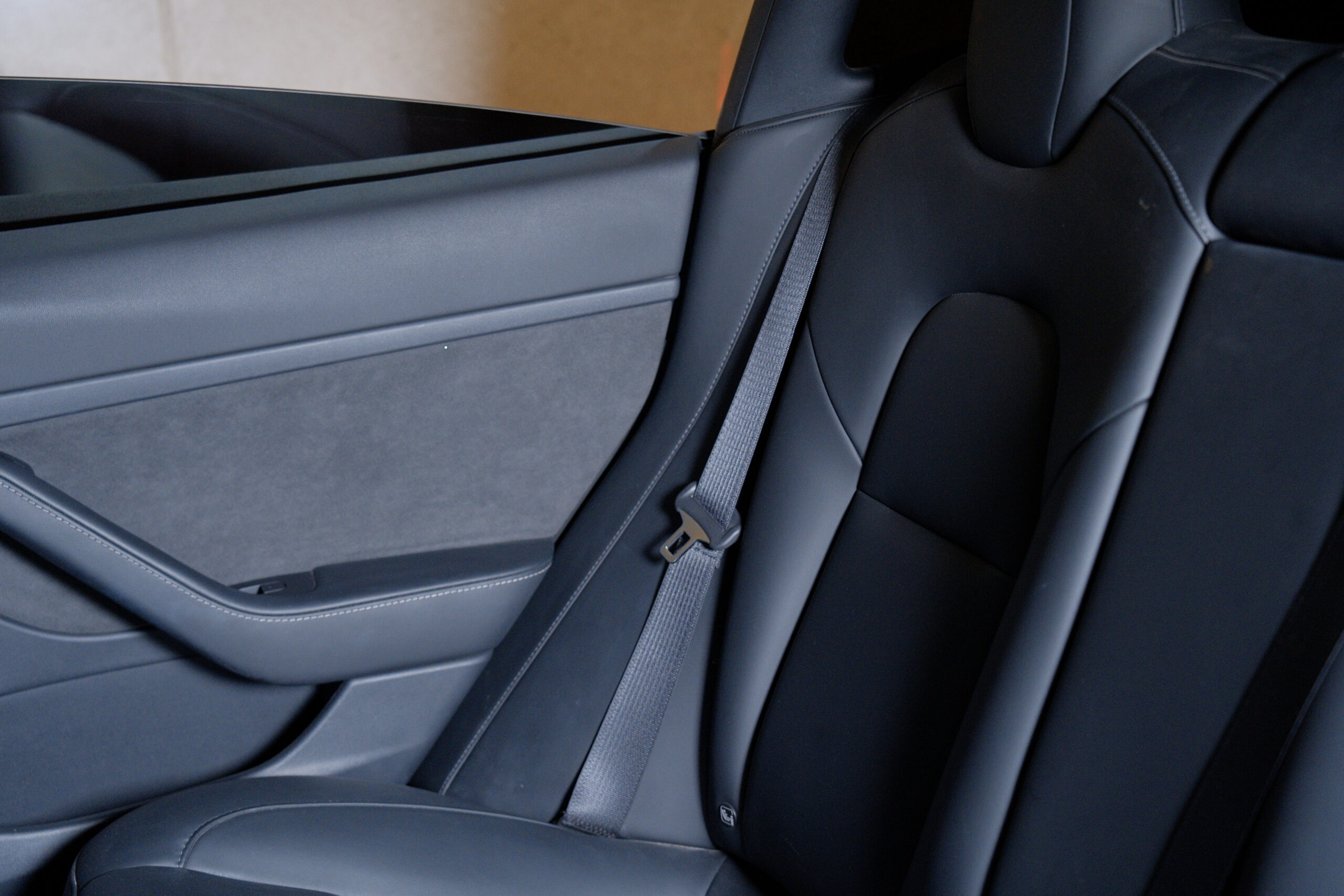 
								Tesla Model 3 Long Range 2022 full									