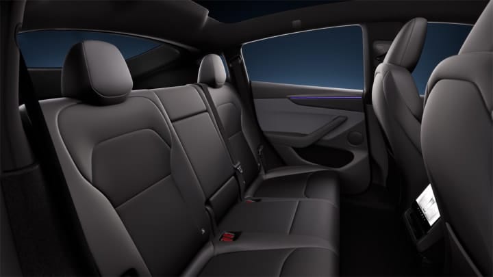 
								Tesla Model Y Stander Range 2026 RWD full									