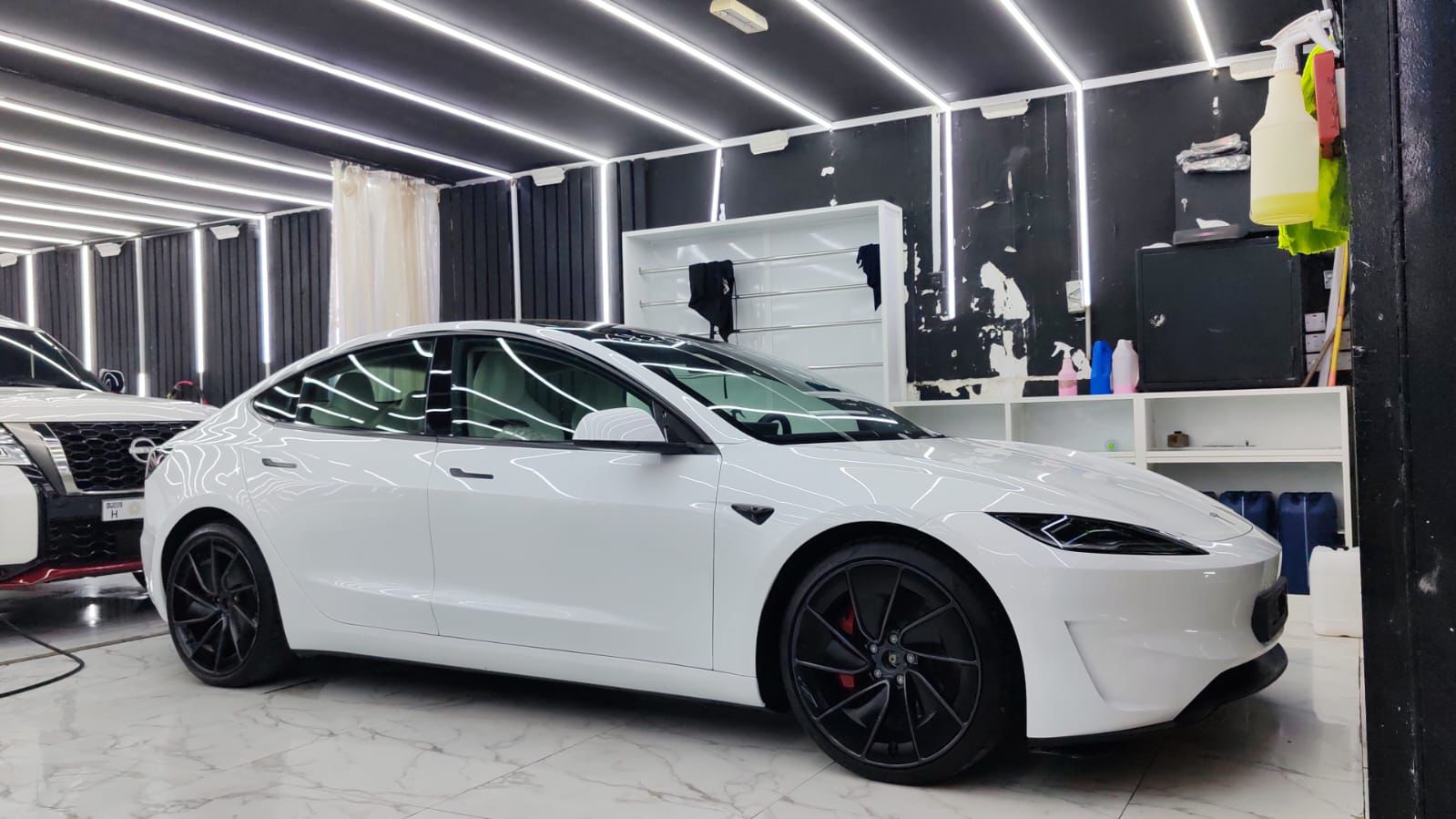 
								Tesla Model 3 Performance AWD 2025 full									