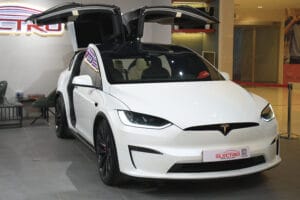 Tesla Model X Plaid 2023