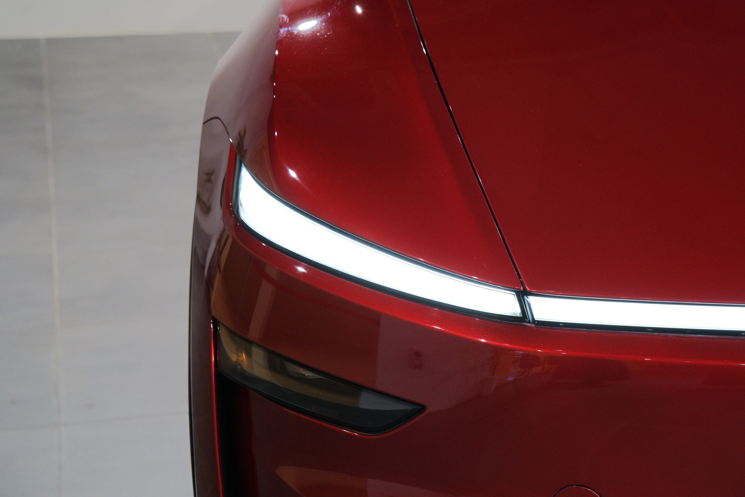
								Tesla Model Y Long Range AWD 2025 full									