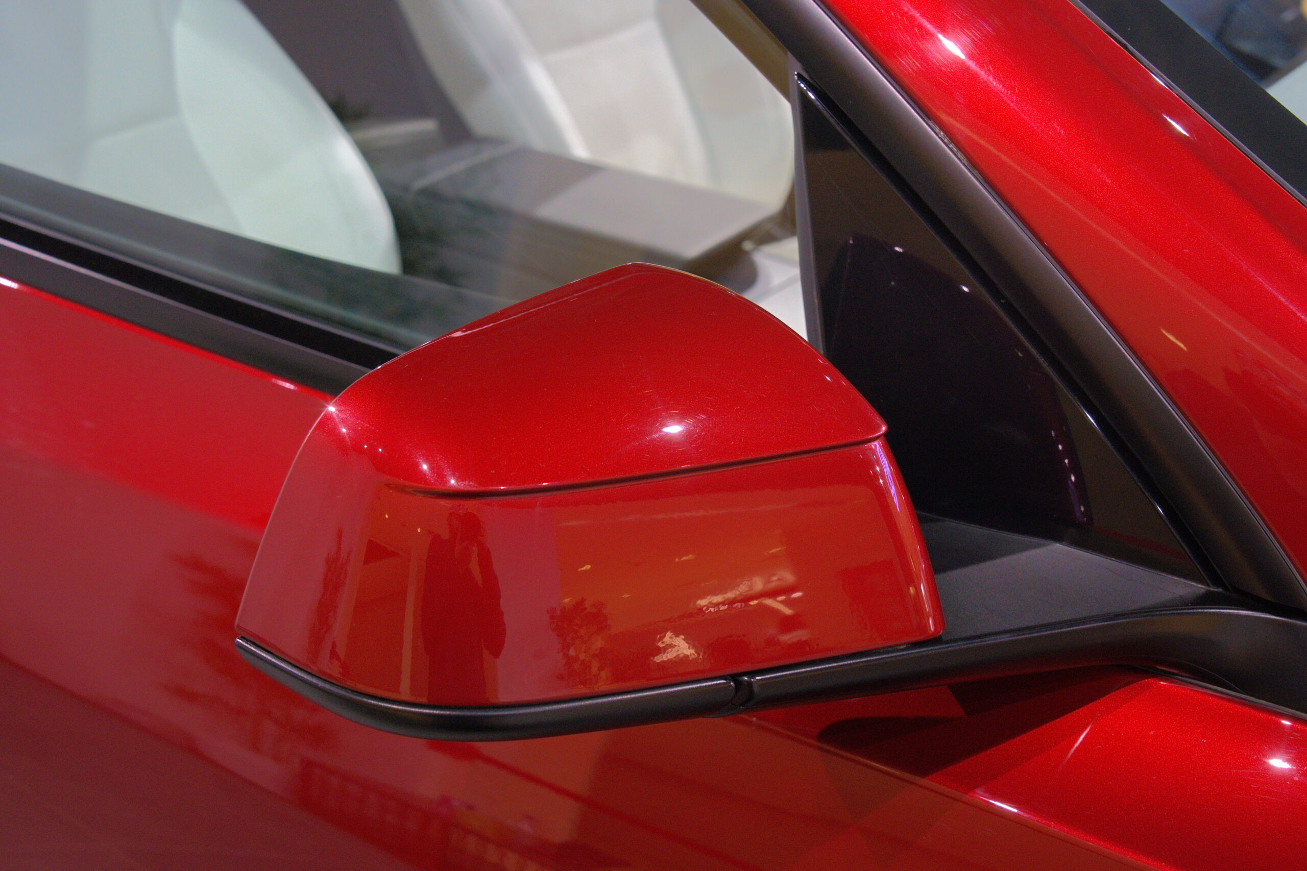 
								Tesla Model Y Long Range AWD 2025 full									