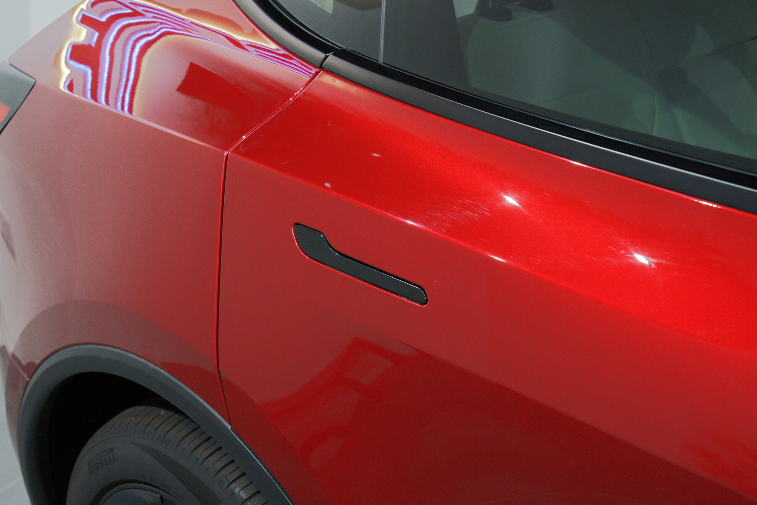 
								Tesla Model Y Long Range AWD 2025 full									
